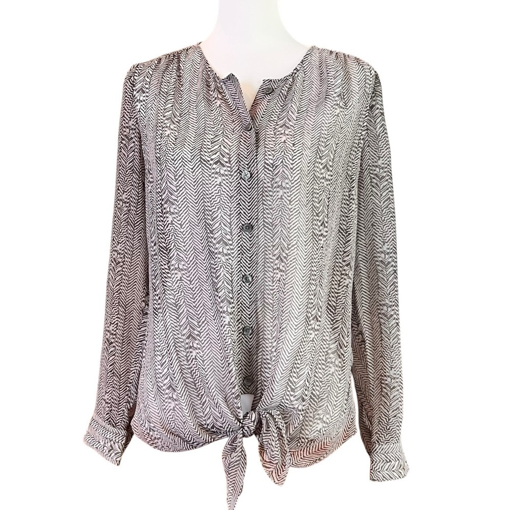 DKNYC Tie-Front Easy Care Blouse women’s size small